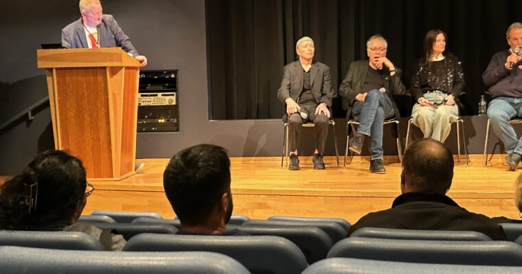 Doug Sitler leads artist discussion with 10000 Maniacs at University at Buffalo